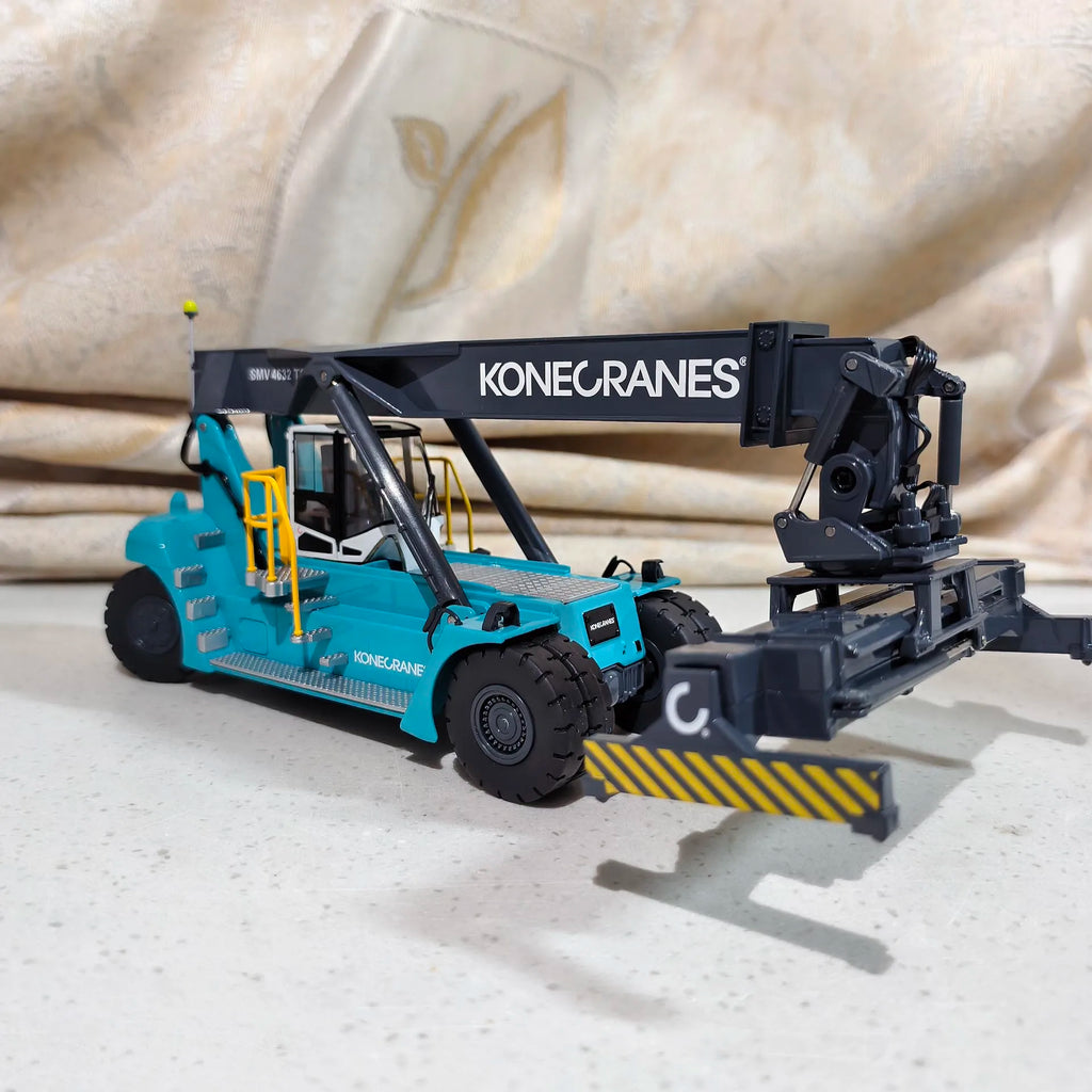 Diecast 1:50 Scale KONECRANES Container Reach Crane Engineering Machinery Truck Alloy Model Toy Collectible Gifts