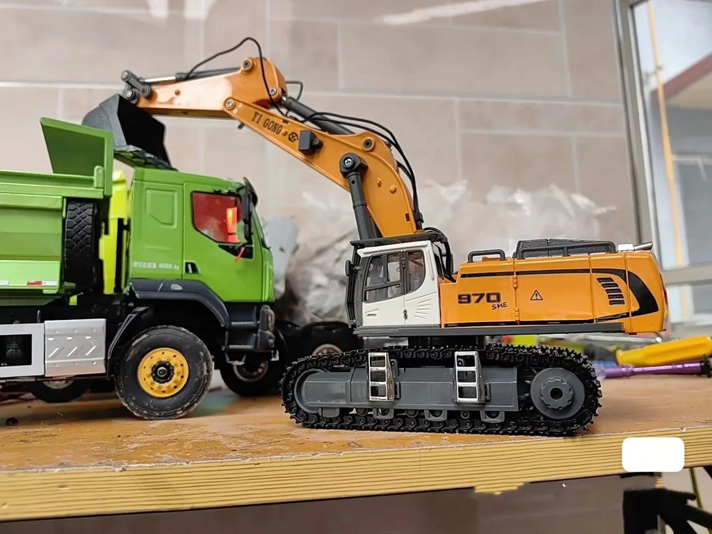 New remote control engineering vehicle 970 series Yigong 1:50 screw dump truck T14R tracked dump truck remote control model